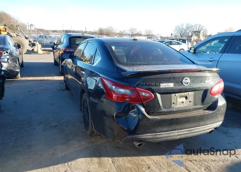 2018 Nissan Altima 2.5 Sr z USA, uszkodzony, nr VIN 1N4AL3AP6JC193561